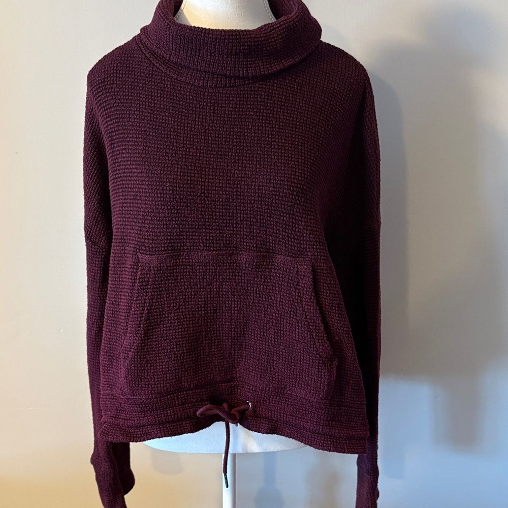 Sweaty Betty London Restful Boucle Funnel Neck Burgundy Cowl Neck Sweater. XL